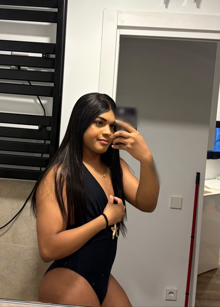 TRANS ARDIENTE FIESTERA SENSUAL ADICTA AL SEXO
