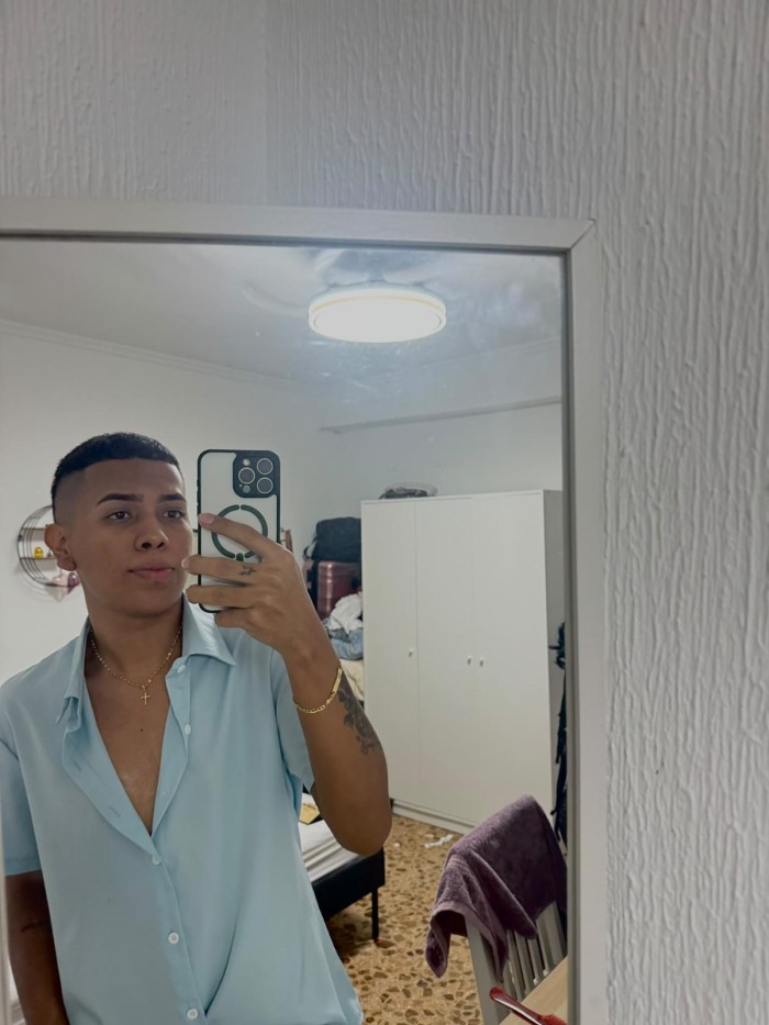 Colombiana jovencito colombiano