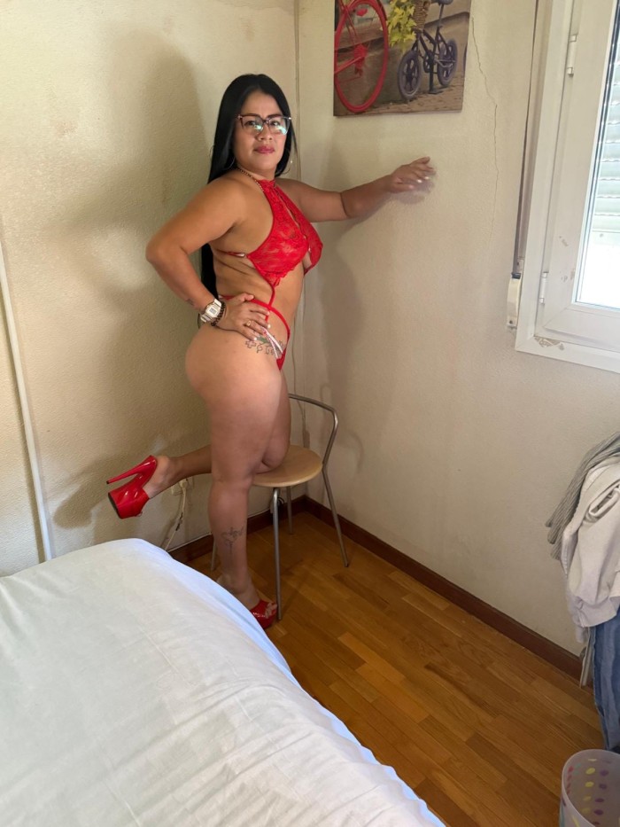 LA MILAGROSA BOMBA DE SEXO ARDIENTE LUJURIOSA