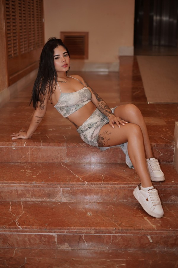 SAMANTHA TU COLOMBIANA DELGADITA..FIERA EN LA CAMA