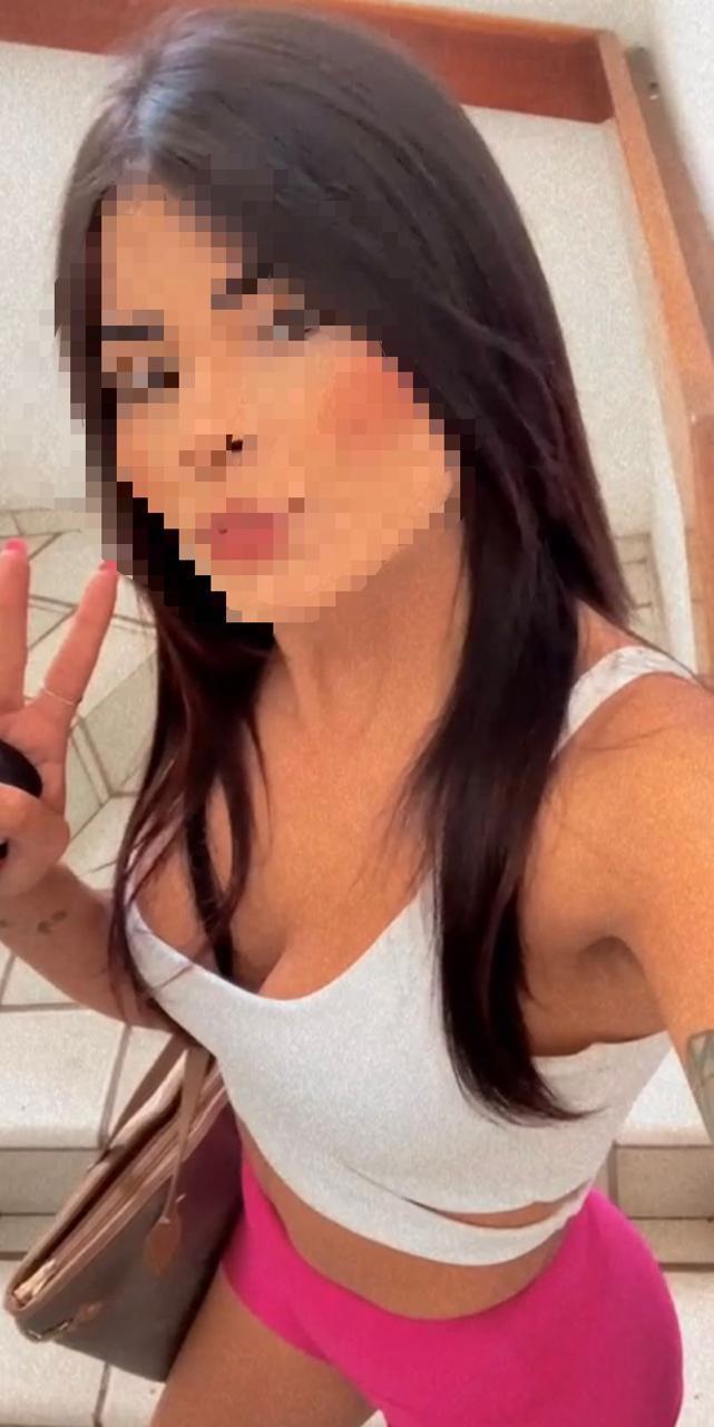 Karina chica brasileña en Córdoba