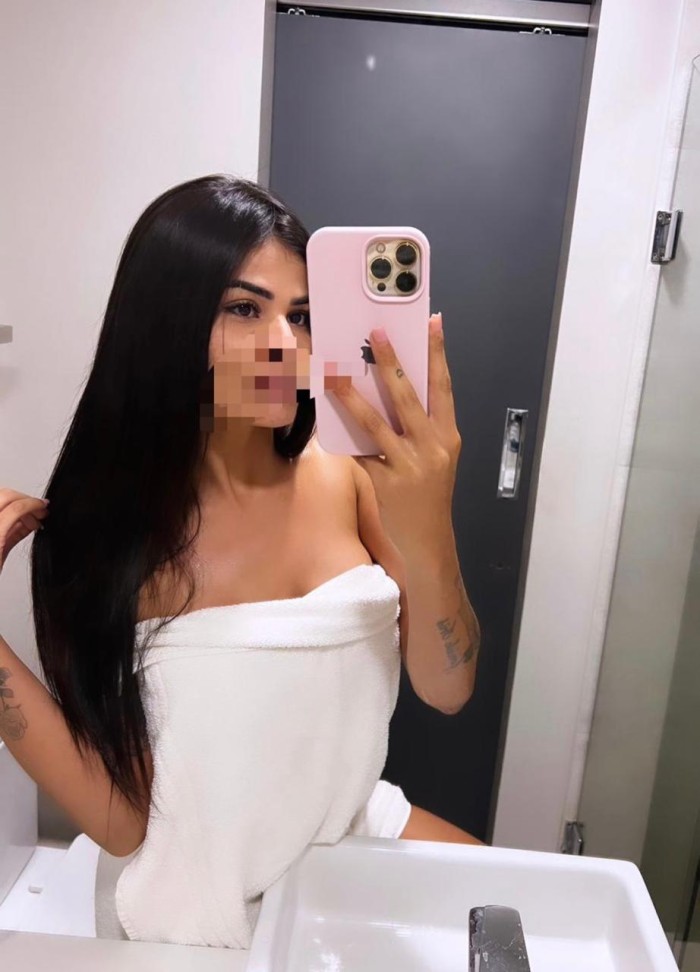 Karina chica brasileña en Córdoba
