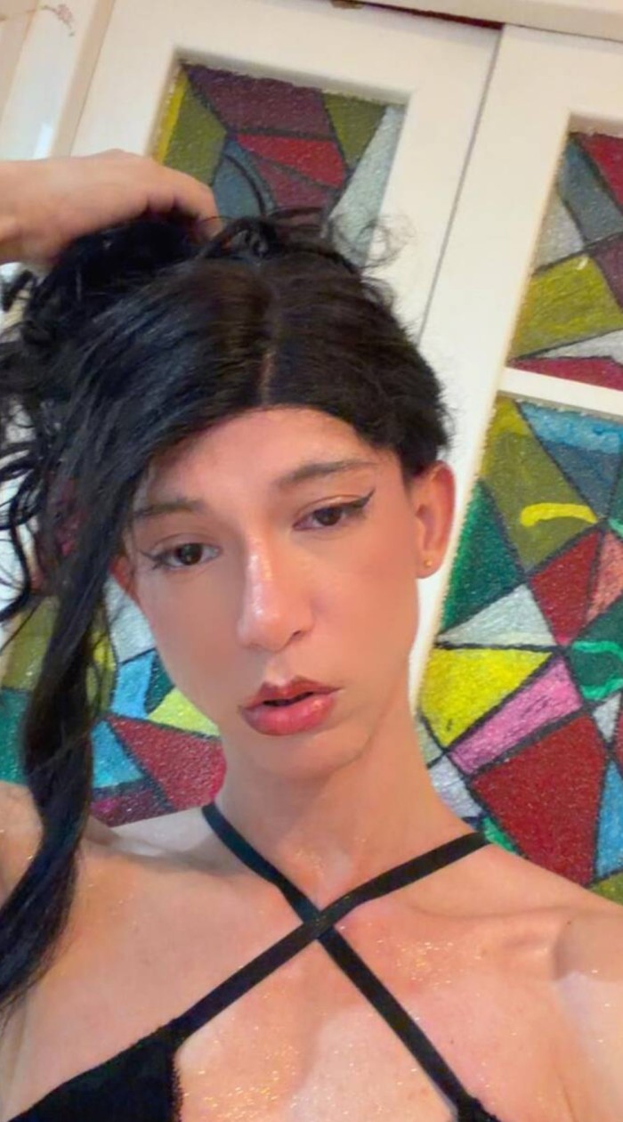 ANDREA , NOVEDAD EN TU ZONA VIVETE UNA PORNO