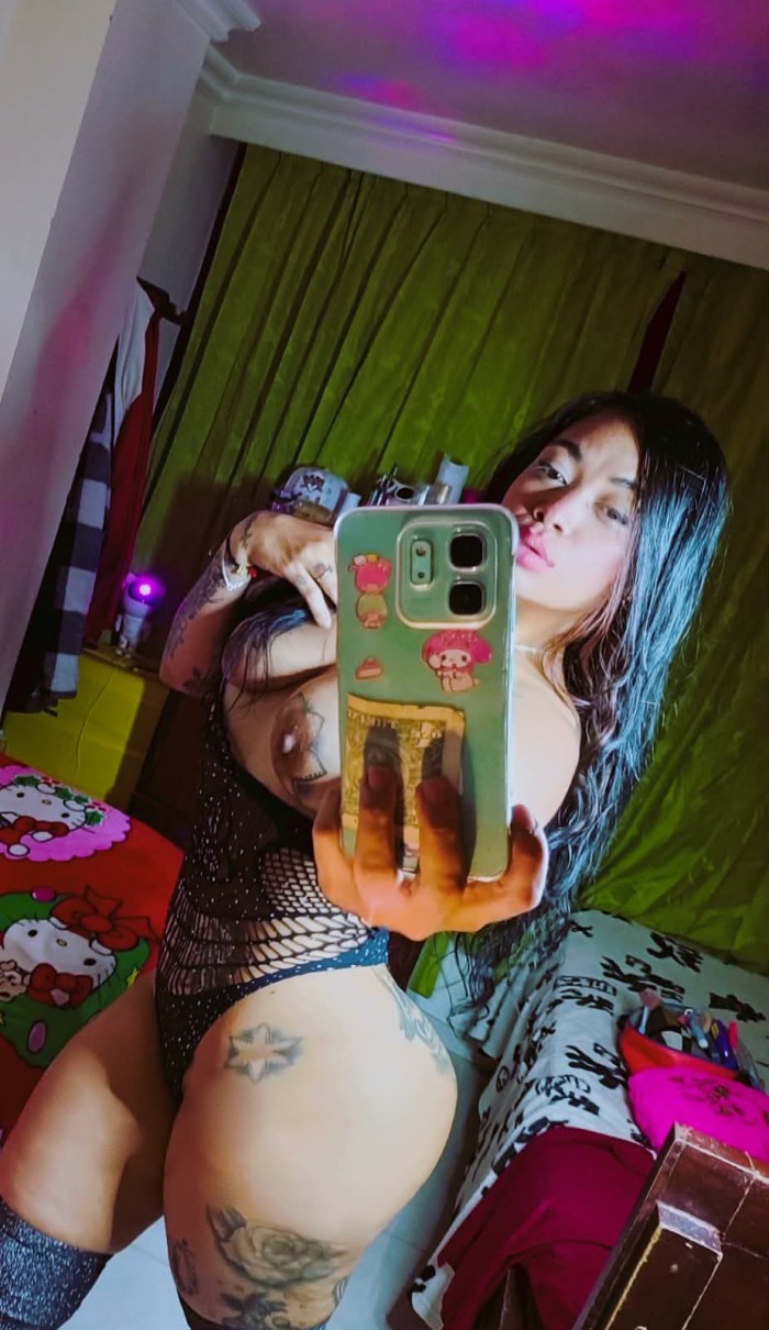 Bombón fotos reales chica súper caliente y de fies