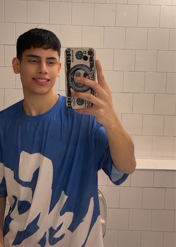 ANDRÉS FIESTERO DISPONIBLE AHORA