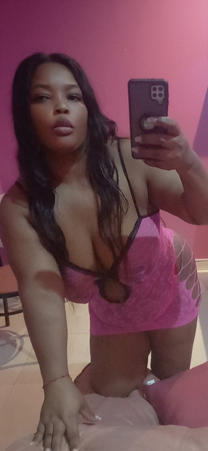 Soy un tipo de chica conlovina morena foto real te