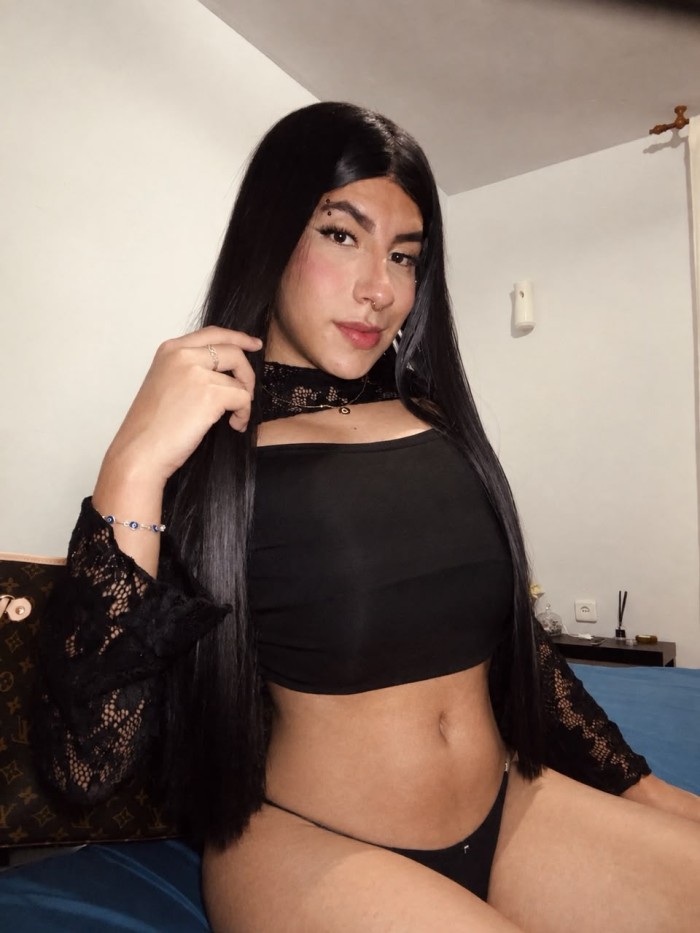 CHICA TRANS, MUY ATRACTIVA, MORBOSA Y FIESTERA EN ZARAGOZA