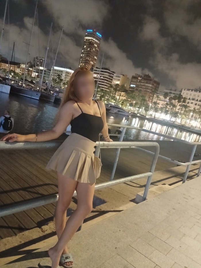 LATINA QUE SABE CÓMO DESPERTAR TUS DESEOS, 634109892