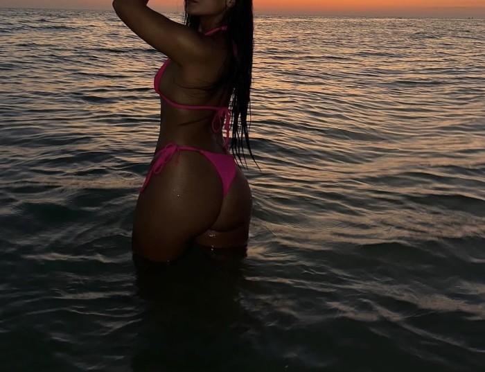 Caliente Joven Àrabe con muchas ganas de disfrutar