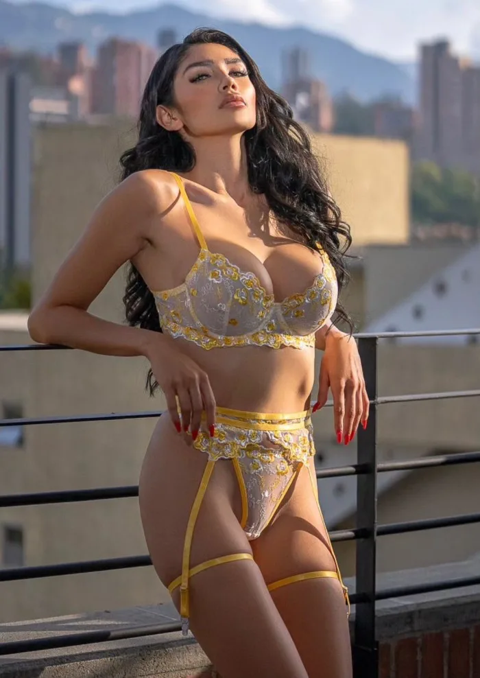 Española vip con cuerpo de fantasia en Bilbao