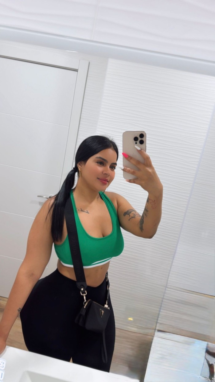 VEN Y PRUEBA MI RICO COÑITO MOJADO FOLLEMOS A TOPE