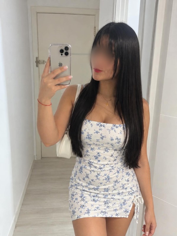 Letícia Alta Delgada