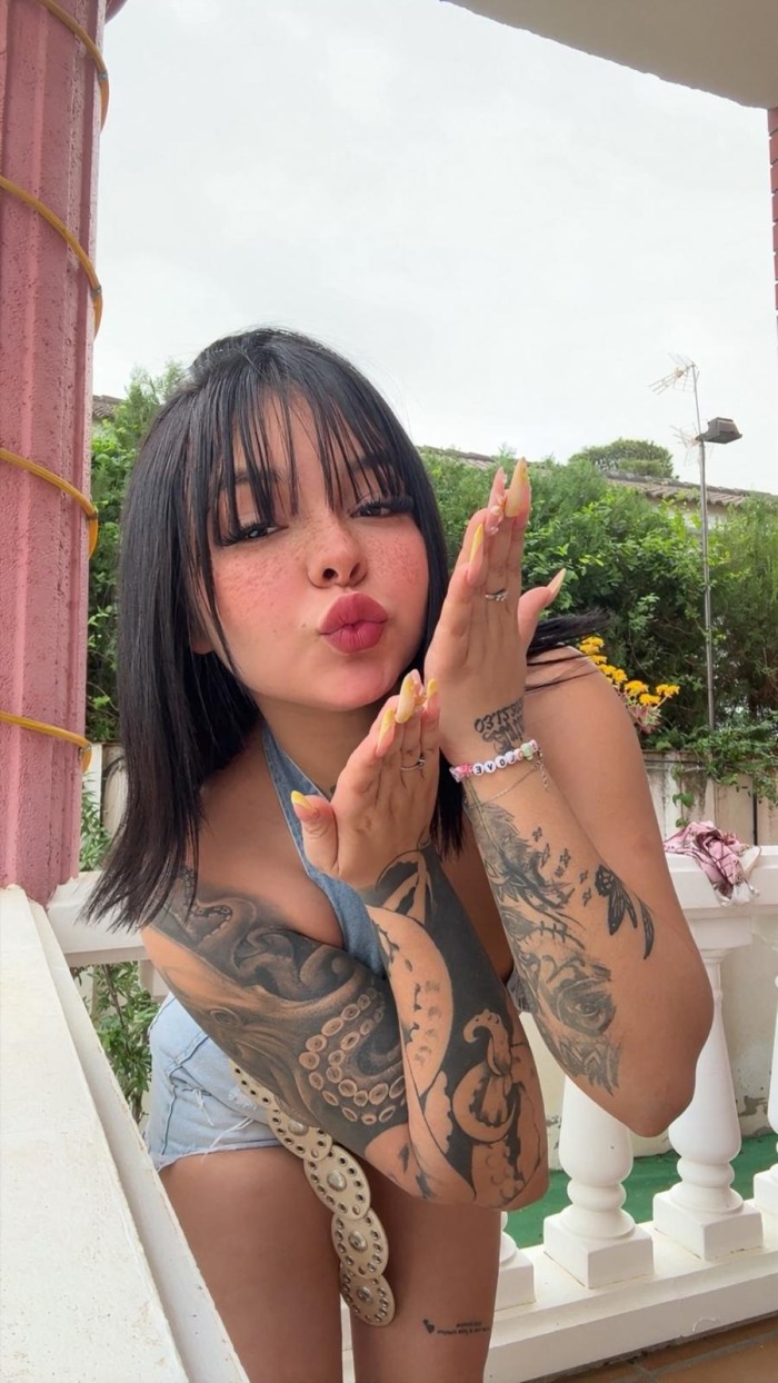 SANADRIA DE BESOS   SERE TU ADICCION SEXO RICO