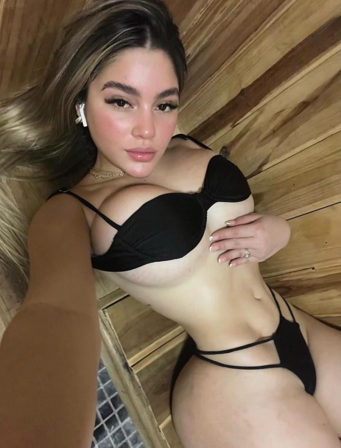 Fenomenal viciosa cachonda sexy implicada