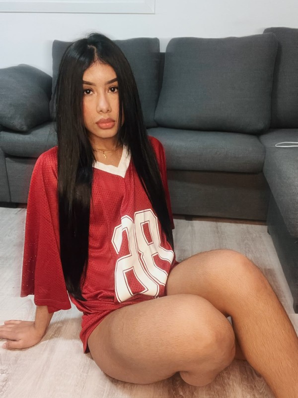 PALOMA NOVEDAD JOVENCITA FIESTERA CALIENTE MORBOSA JUGUETONA REKALDE