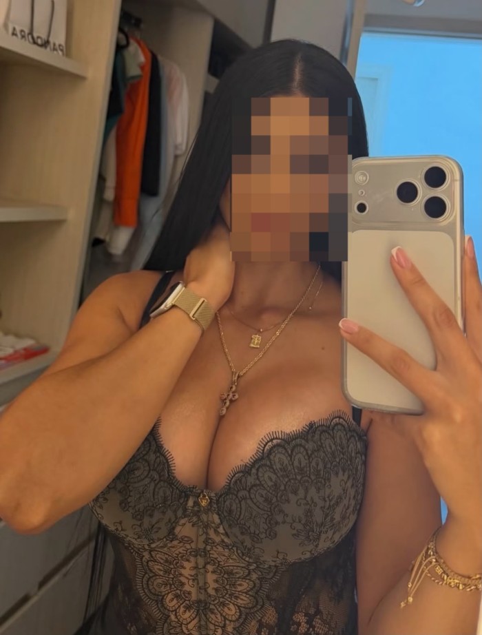 COLOMBIANA CACHONDA EN MARQUES DE VADILLO FIESTERA
