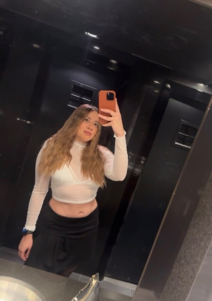 637257988  Thalía DIOSA ARDIENTE Y SENSUAL