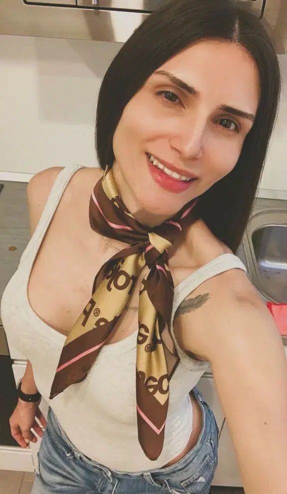 SOY LA DIOSA QUE BUSCAS A QUE ESPERAS,LLAMAME