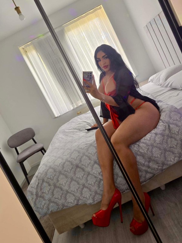 TRANS ESPECTACULAR, ALTA Y HERMOSA