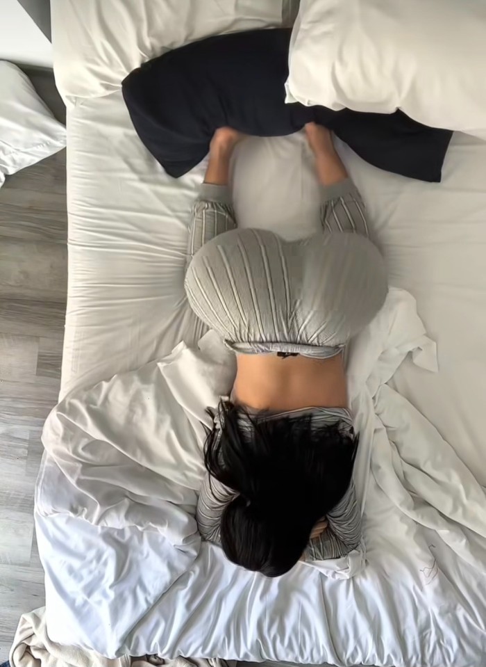 EN LAS CANTERAS DELICIOSA LATINA CON GANAS DE SEXO