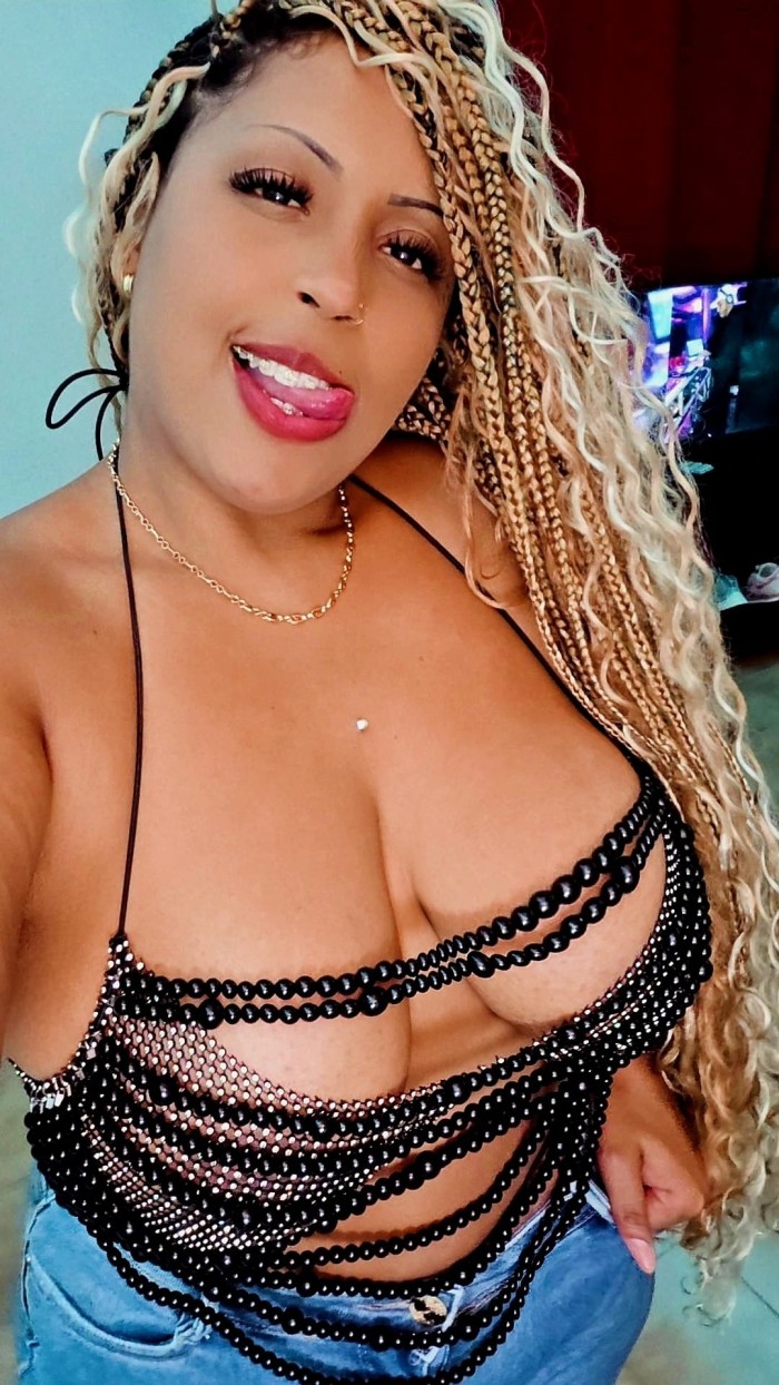 CONOCEME ESTOY ANSIOSA DE SEXO. . .