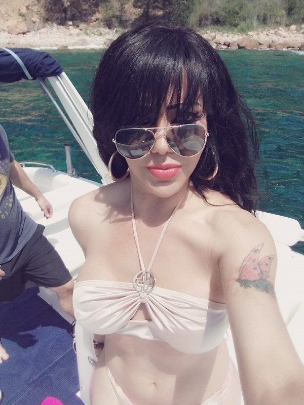 MEXICANA REGRESANDO DE VACACIONES
