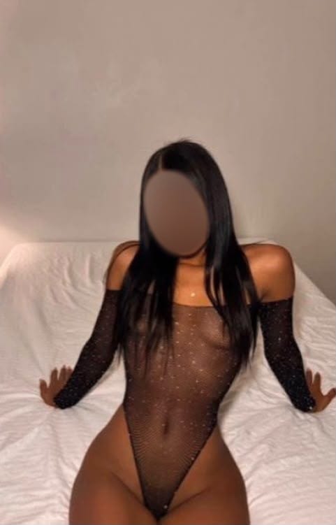 JOVENCITA DELICIOSA ARDIENTE DESEOSA DE PLACER