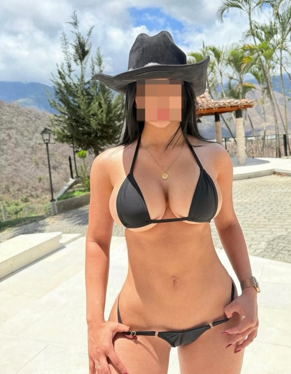EN SITGES QUITAME LAS TANGUITAS QUIERO SEXO DUR