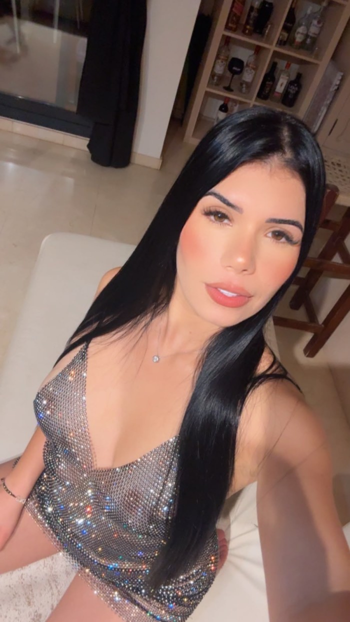 SOFÍA — ENCANTO COLOMBIANO, DULZURA Y SENSUA