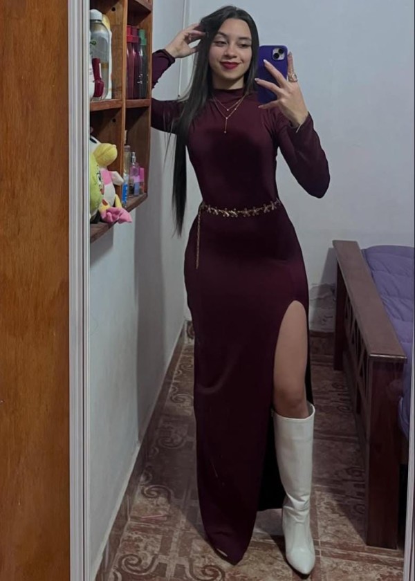 TRAVIESA JUGUETONA CON GANAS DE MUCHO SEXO
