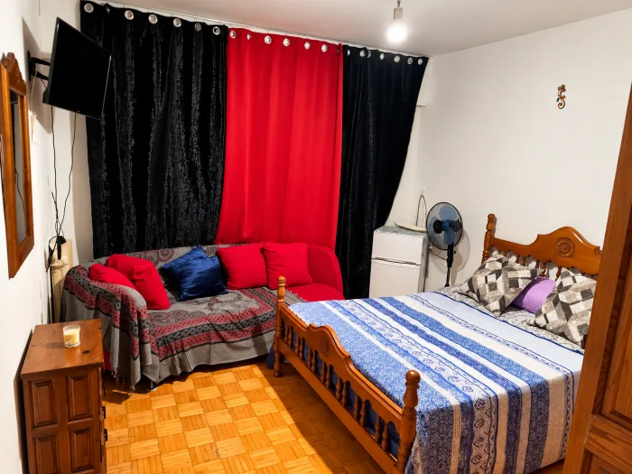PARA CHICAS EN VILLAGARCÍA – DISPONIBLE