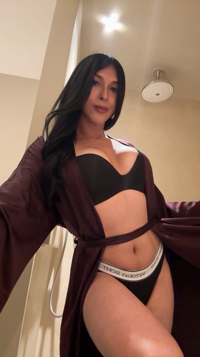 Samantha: Tentación Tropical en Los Cristianos