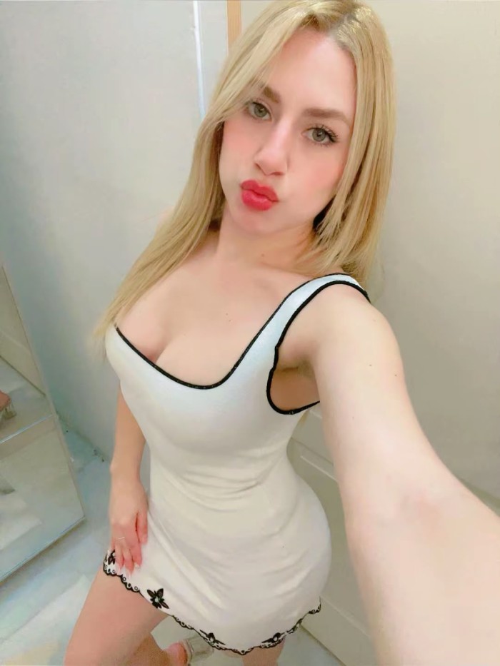 POR TORREMOLINOS – COLOMBIANA DE LUJO ARDIENTE Y EXPLOSIVA