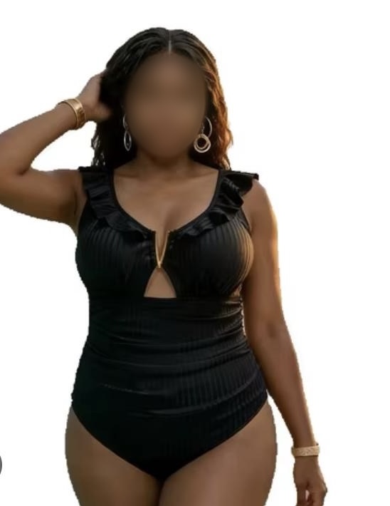 NEGRA CALIENTE CON TREMENDAS CURVAS NUEVA