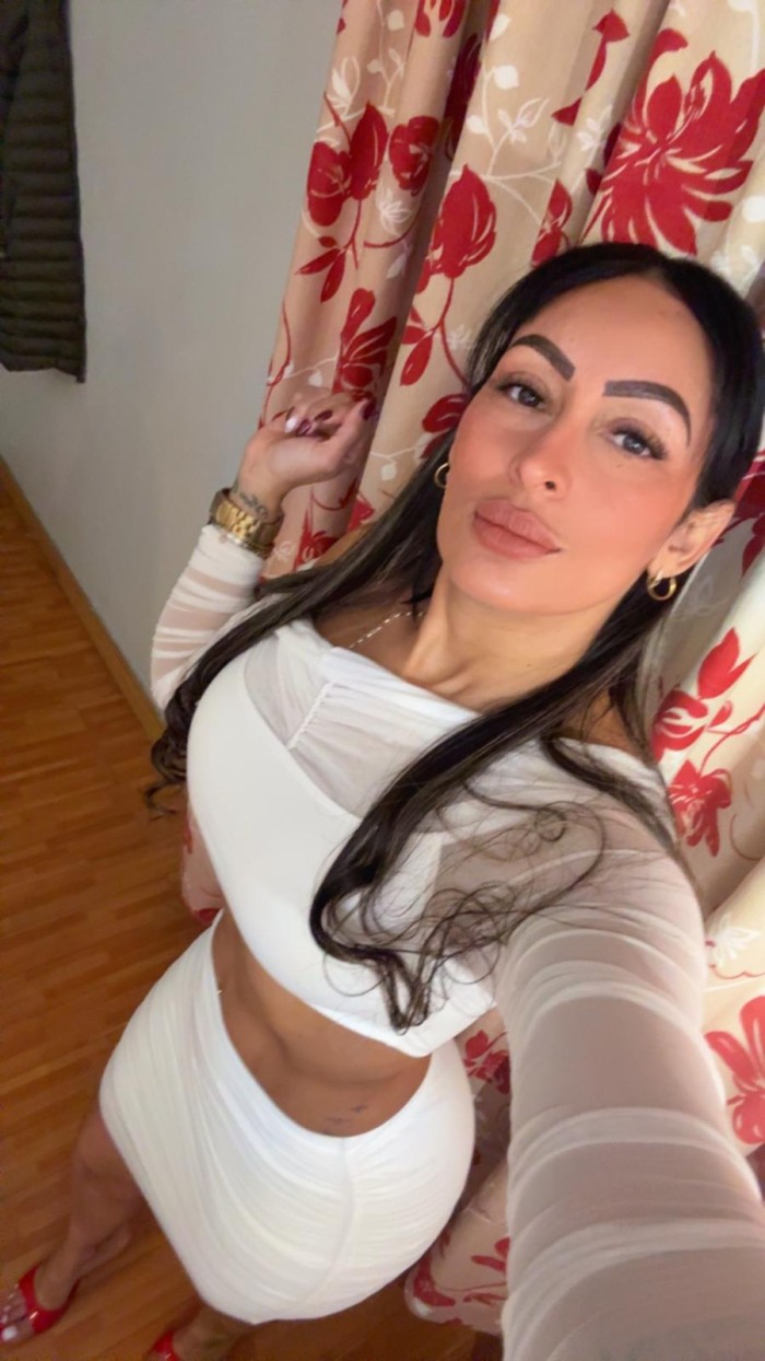 FIESTERA CACHONDA CON DELICIOSO CULO TRAGON
