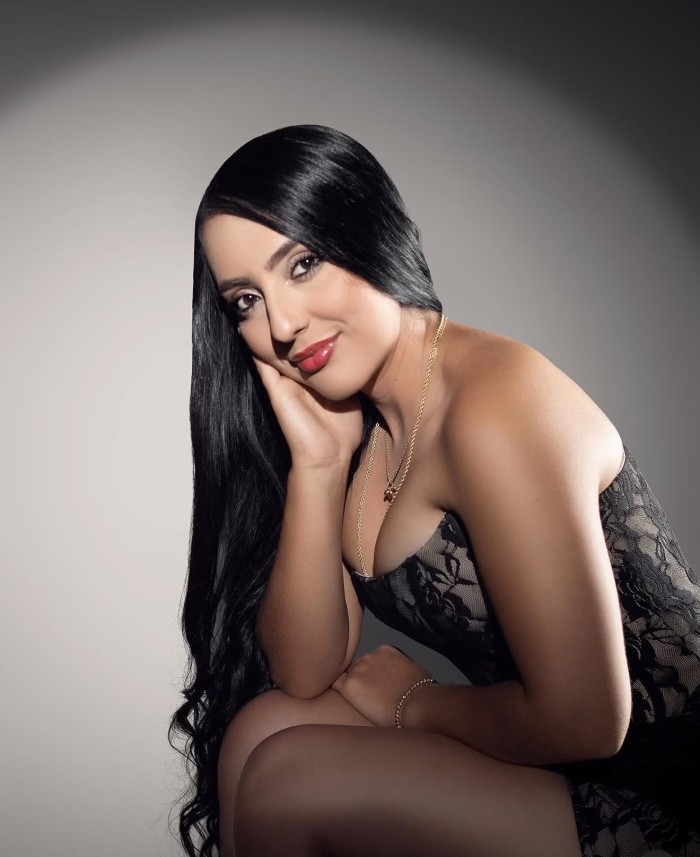 EN DELICIAS SENSUAL LATINA EXPERTA END AR PLACER