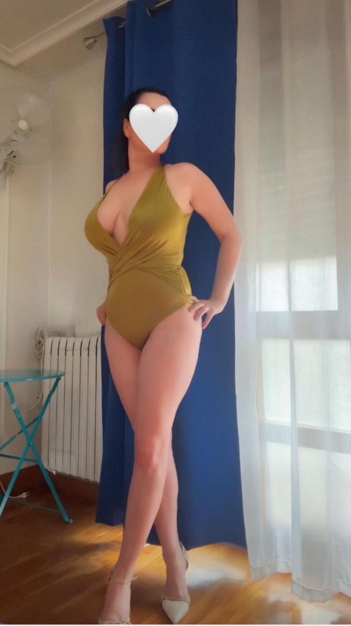 REGRESO MÁS CALIENTE QUE NUNCA __ VANE LA FAVORITA