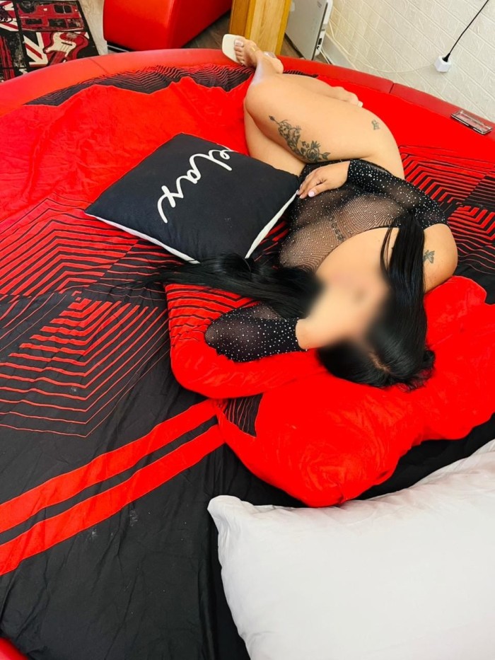 CANDENTE FIESTERA REINA DEL SEXO EN DELICIAS ZARAG