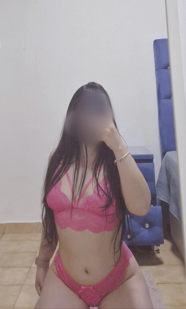 JAKI Y ALONDRA  AMIGAS CARIÑOSAS MORBOSAS IMPLICADISIMAS EN VIC 24H