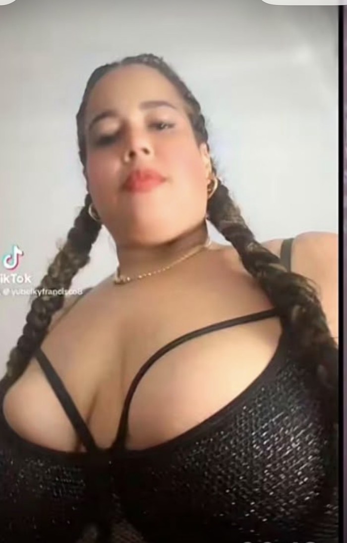Chica, divertida