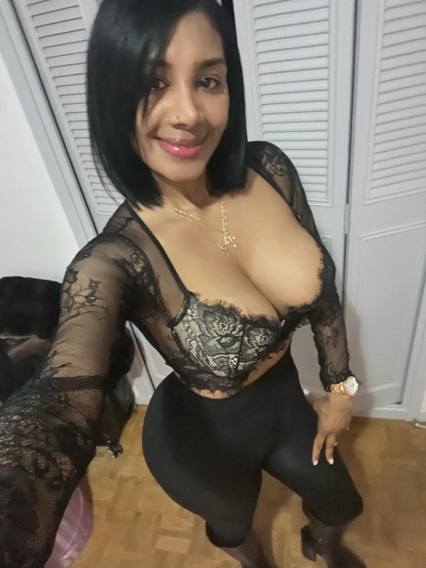 WENDY CHICA LATINA RECIN LLEGADA EN LA CIUDAD