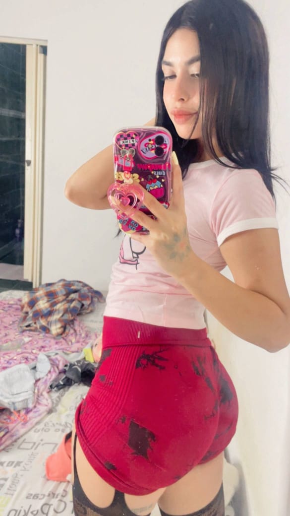 LLENA DE PLACER MI COÑITO JUGOSO FIESTERA CACHONDA