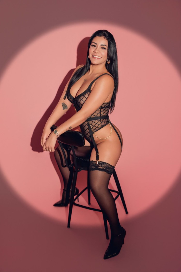Guapa Disponible Somente Salida y Domicilios