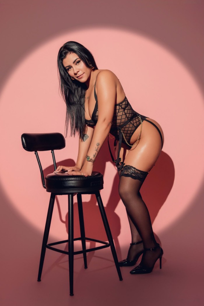Guapa Disponible Somente Salida y Domicilios