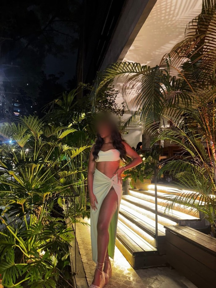 LUISA COLOMBIANA CON SITIO MUY COMPLACIENTE
