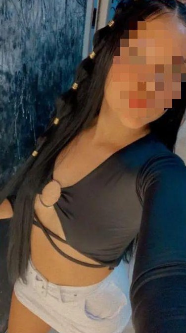 FIESTERA QUIERO SENTIRTE COMPLETO ADENTRO DE MI