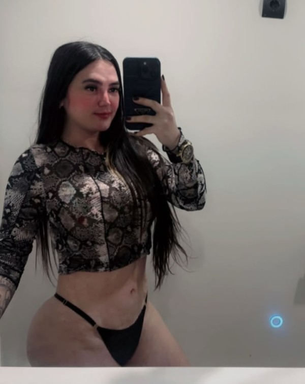 ISABELLA JOVEN COLOMBIANA DE LUJO GUAPÍSIMA CACHONDA 24 HORAS FIESTERA