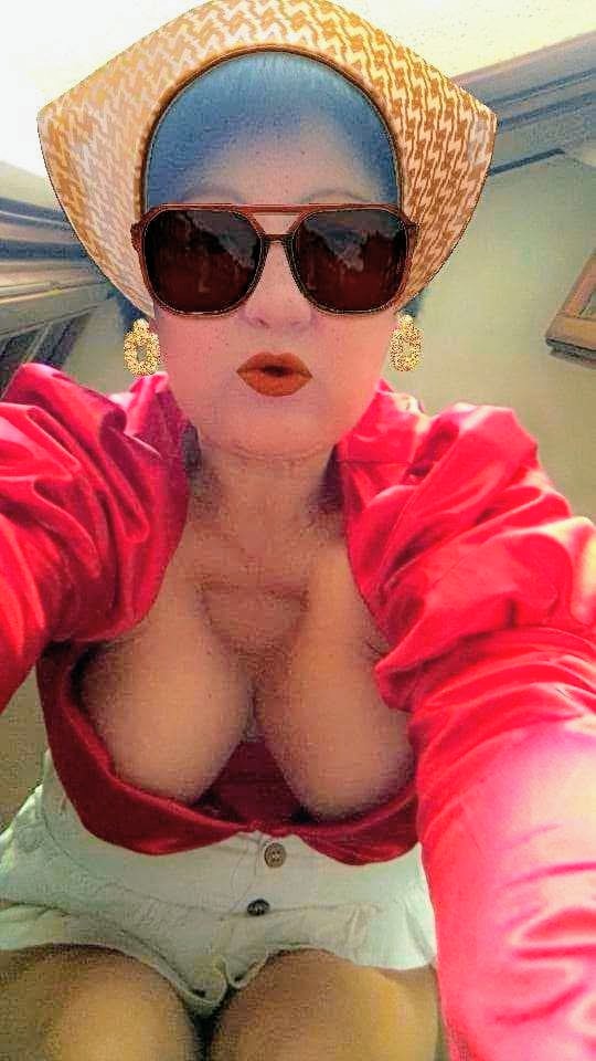 Videollamada, sexting, fotos, novia virtual, AMA.