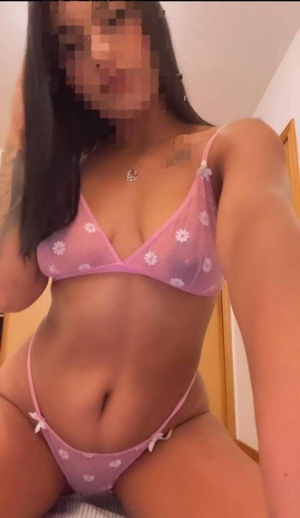 Sofia jovencita elegante con gana de pasarlo bien rico