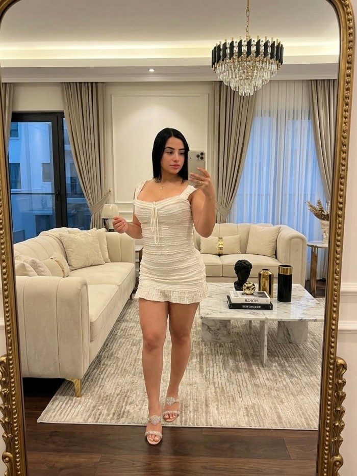 SOFIA, FIESTERA CARIÑOSA COLOMBIANA DE TRATO